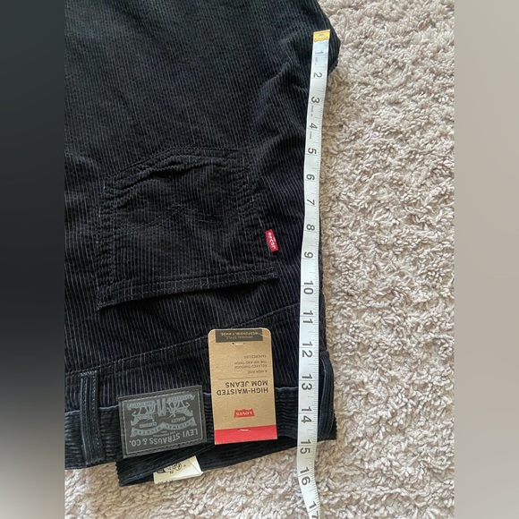 Levi's Women's Black High Rise Corduroy Pants. - Picture 9 of 12